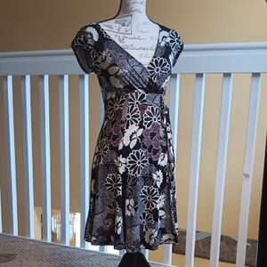 Elegant Floral Wrap Midi Dress - Black and White